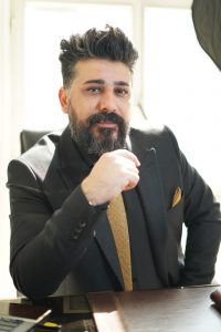 حامد آهنگری - مدیر فروش